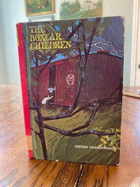 The Boxcar Children - Gertrude Chandler Warner 1977 Red Spine Hardcover